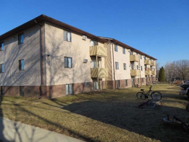 Grounds and resident parking at The Cypress